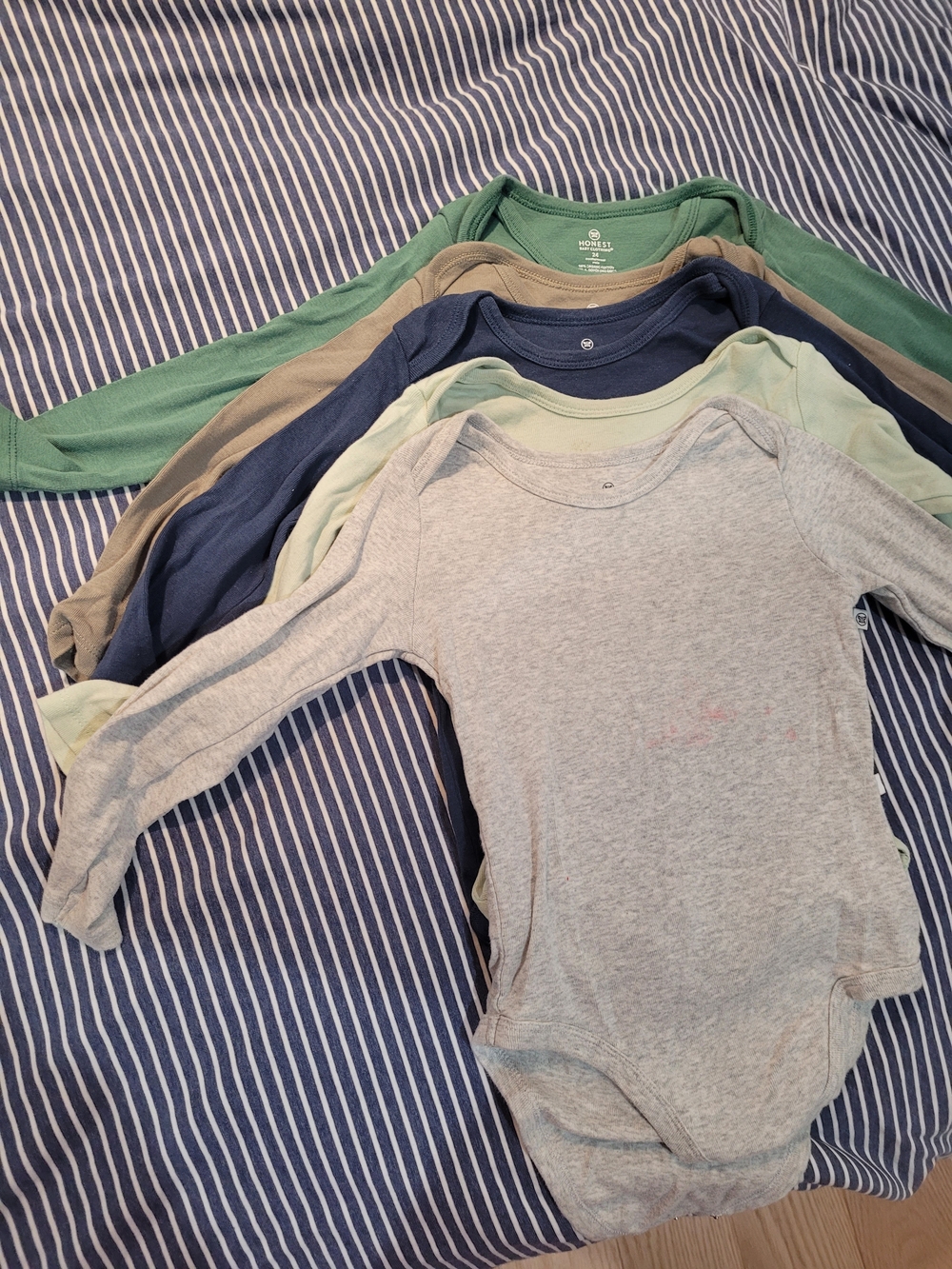100% Organic Cotton Snap-Closure Baby Bodysuit Long Sleeve